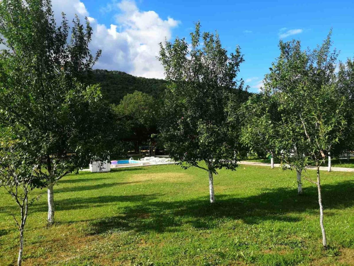 Holiday Home Adna Bihać Exteriör bild