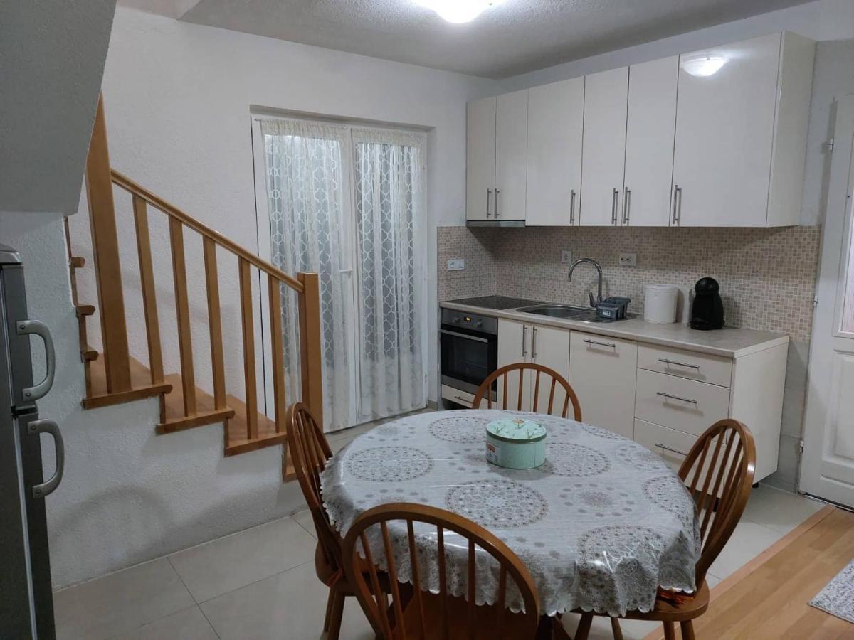 Holiday Home Adna Bihać Exteriör bild