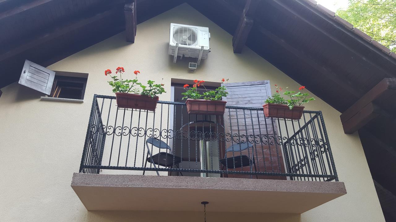 Holiday Home Adna Bihać Exteriör bild